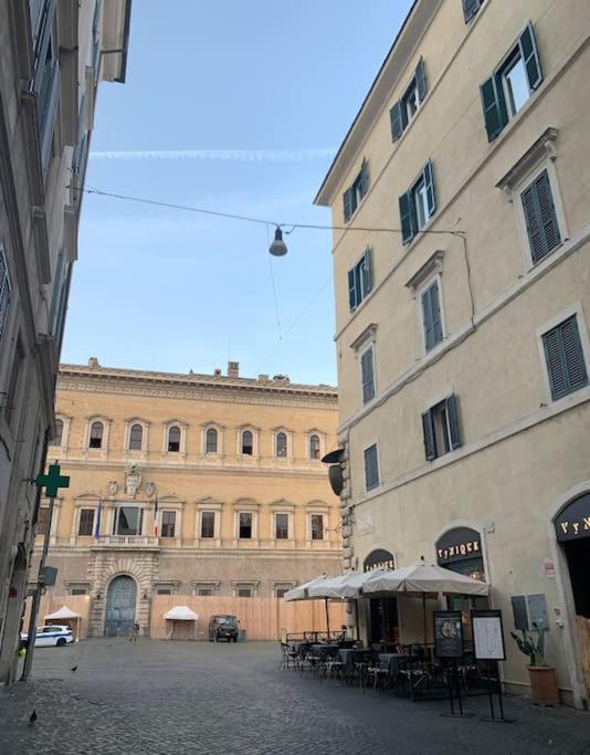 Casa Cristina In Piazza Farnese Daire Roma Dış mekan fotoğraf